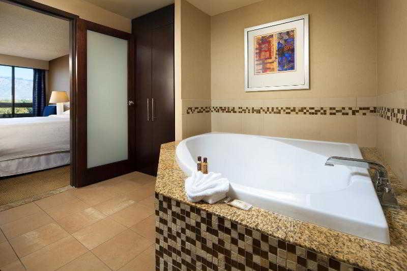 Sheraton Albuquerque Airport Hotel Bagian luar foto